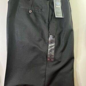 38W NEW!! Haggar Black Flat Front Shorts Tailored Style